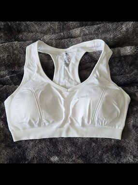 Athletic Works White Seamless Racerback Sports Bra